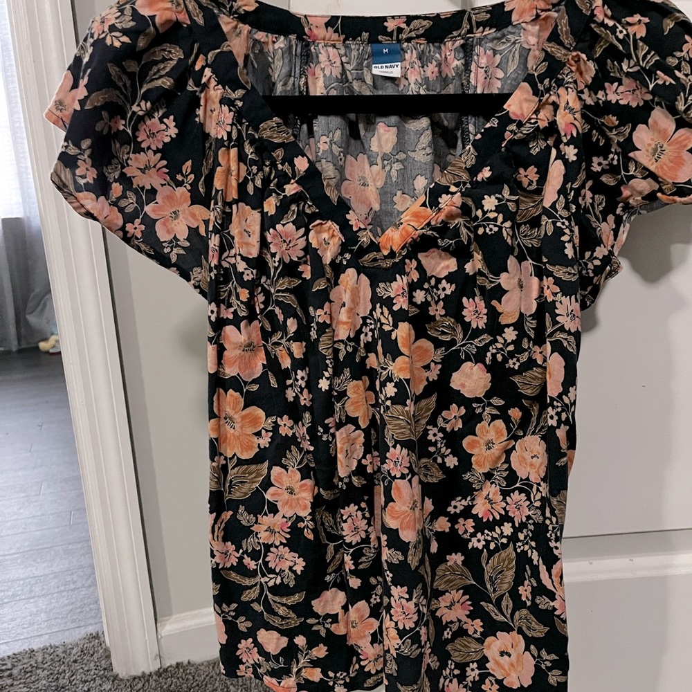 Float floral shirt
